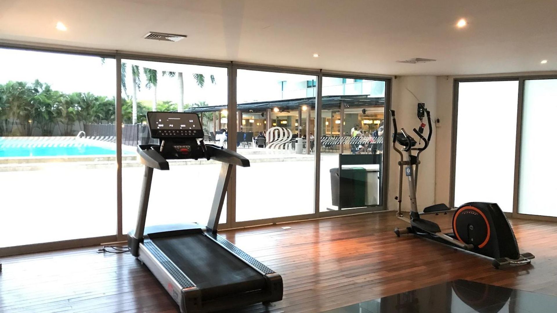 Apartamento Sensacional Nuevo Frente Al Mar *