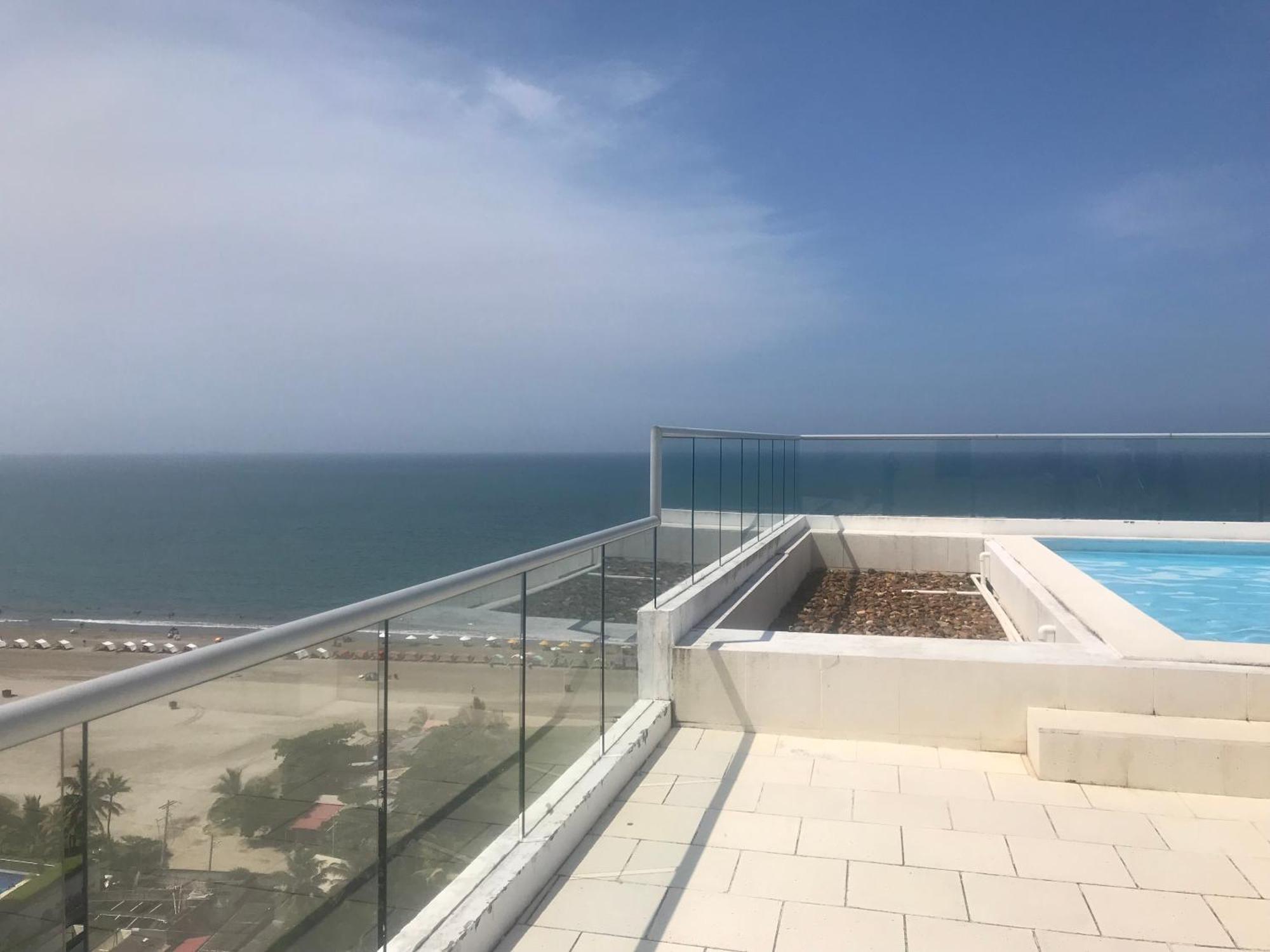 Sensacional Nuevo Frente Al Mar Apartamento *