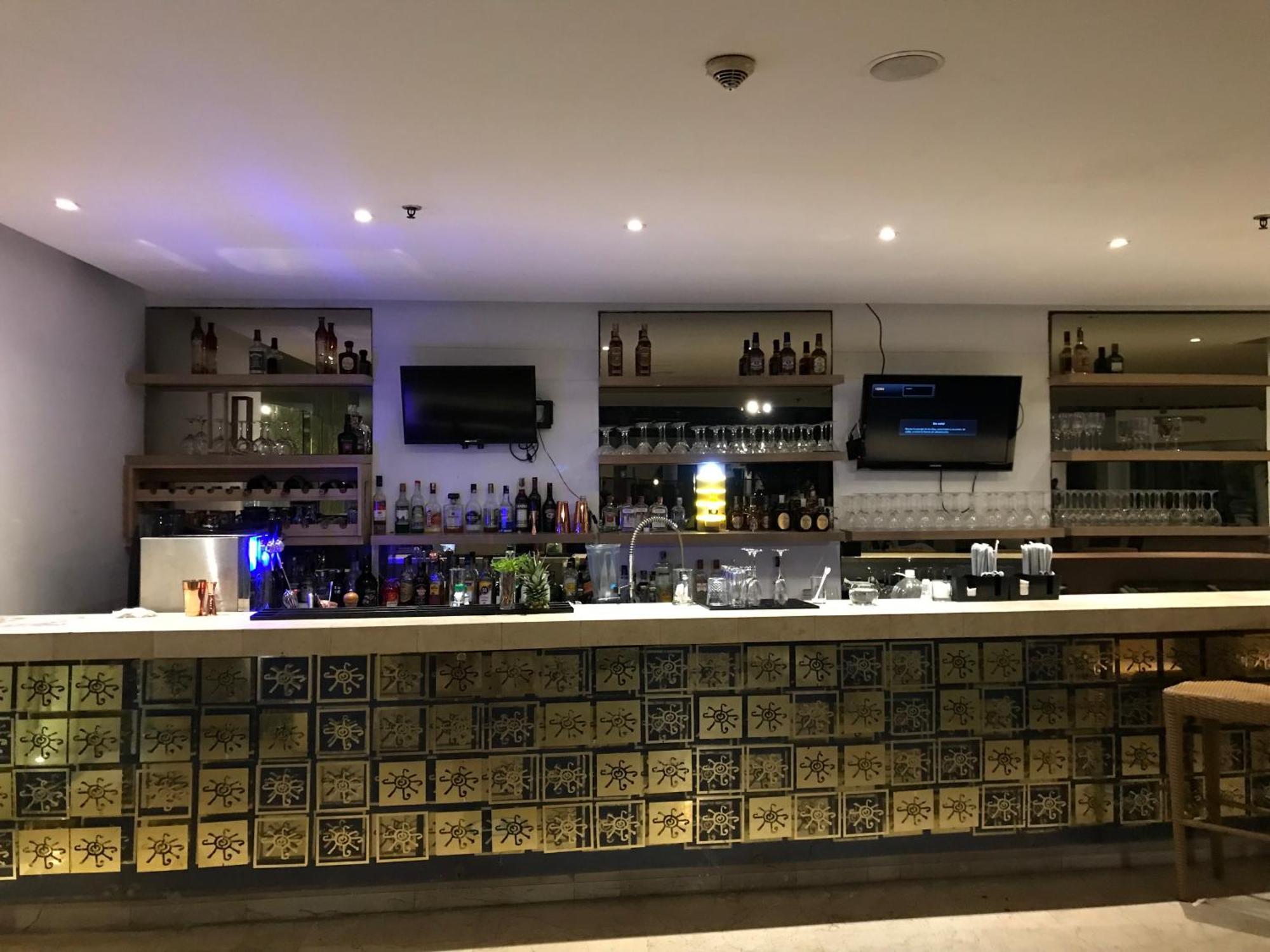 Sensacional Nuevo Frente Al Mar Apartamento *