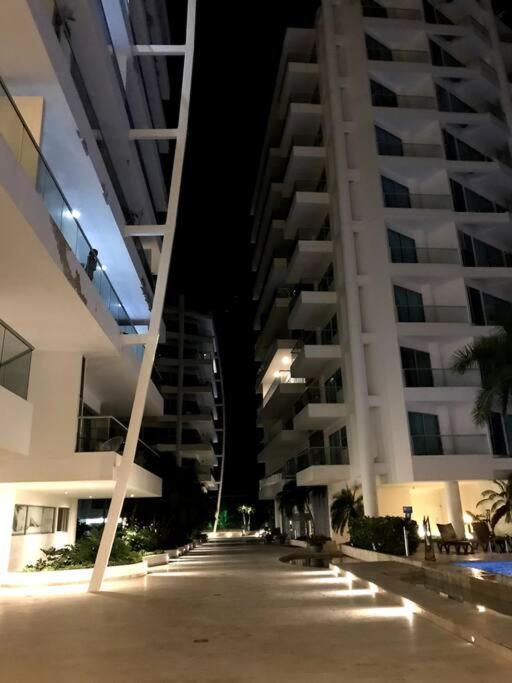 Sensacional Nuevo Frente Al Mar Apartamento